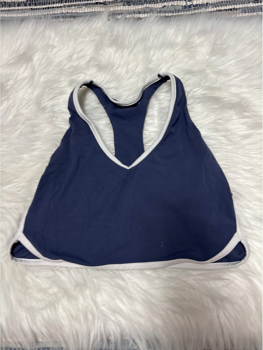 * | Offline | sports bra. Size L.